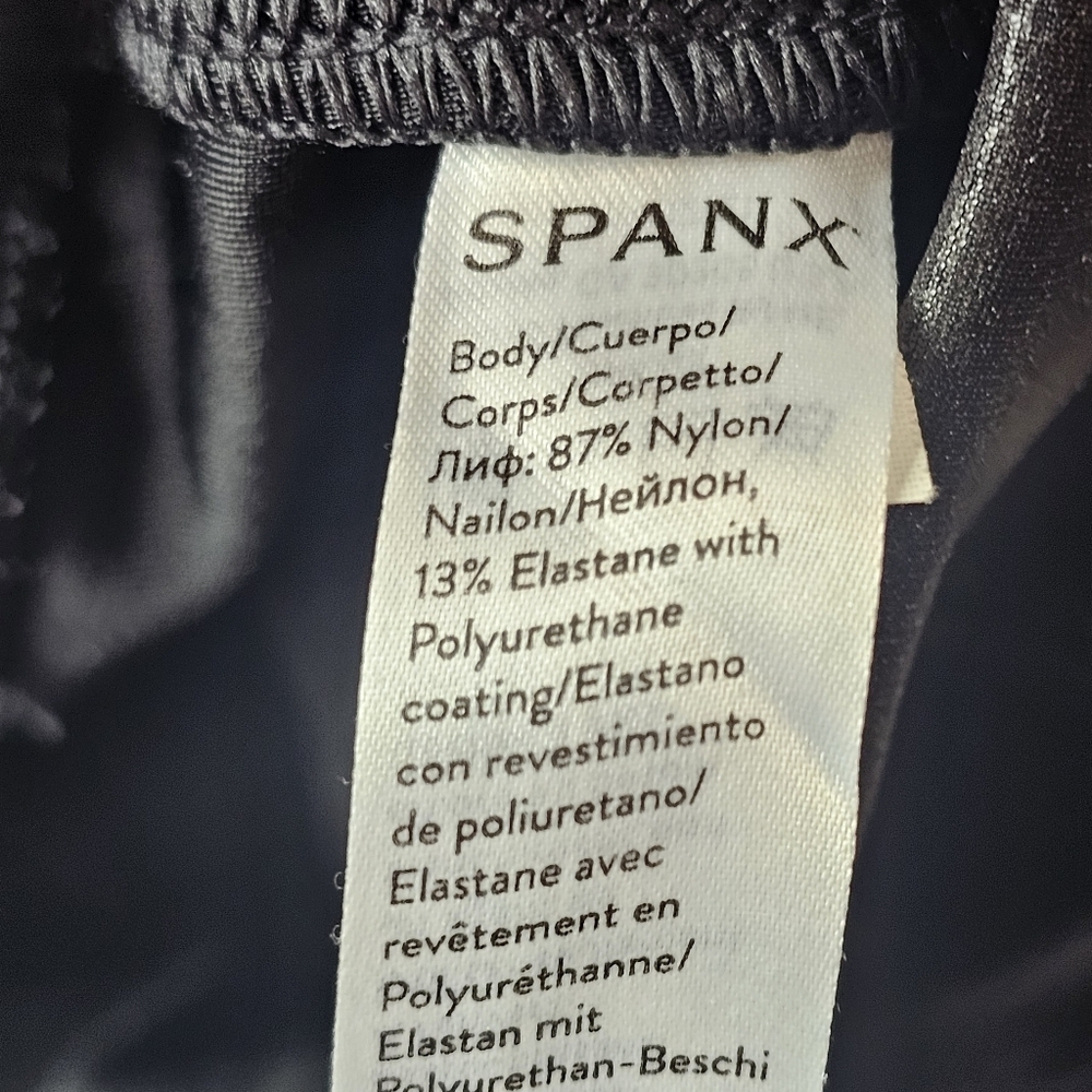 Spanx Shiny Leggings Women’s Medium Stretch Spandex Comfort Faux leather tights - Picture 3 of 8